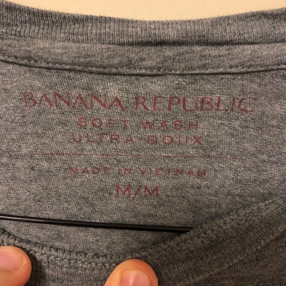 Two Banana Republic Two Tone Mens T-Shirts in Medium - Picture 3 of 7